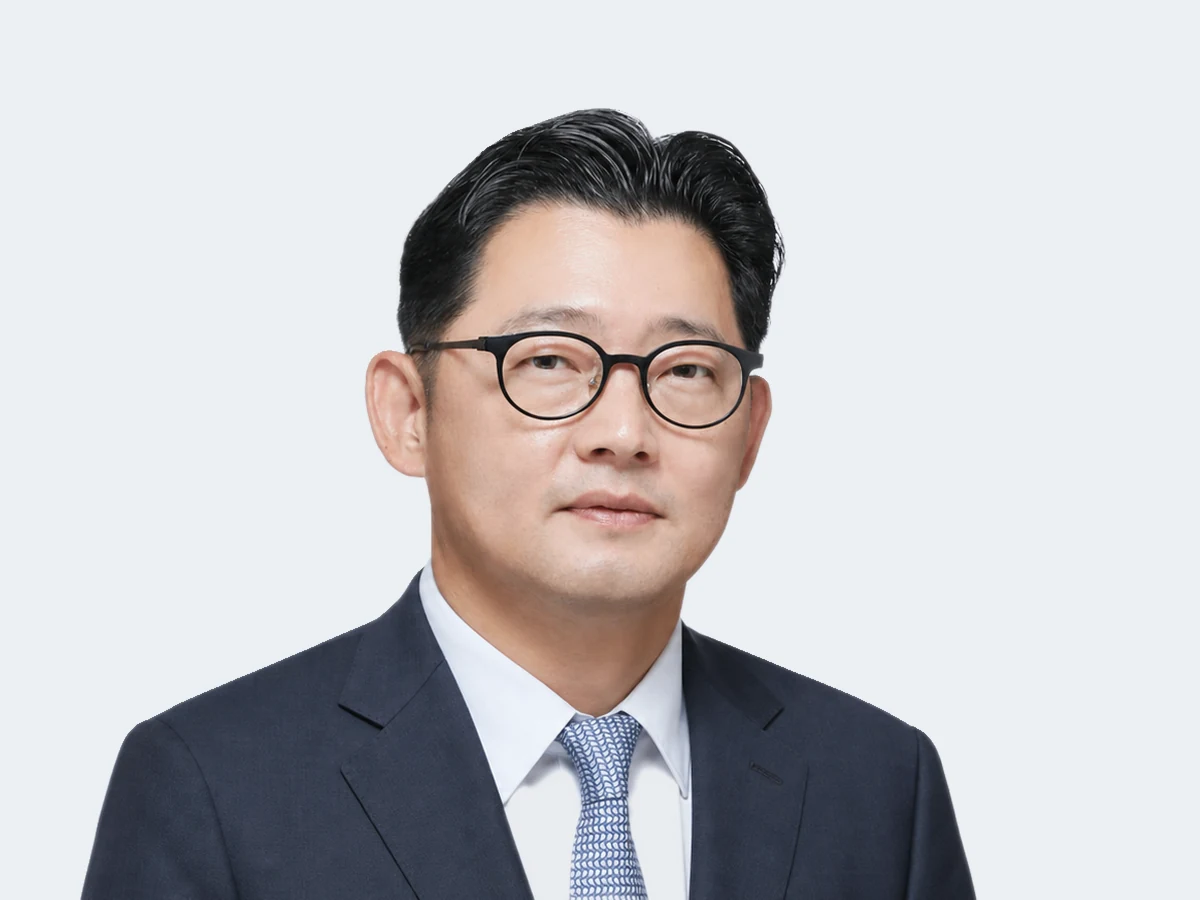 최지우